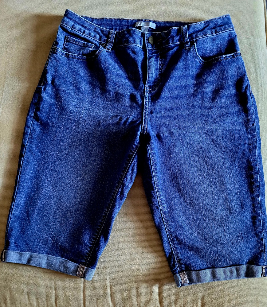 NY&Co SOHO Denim Shorts Size 10
